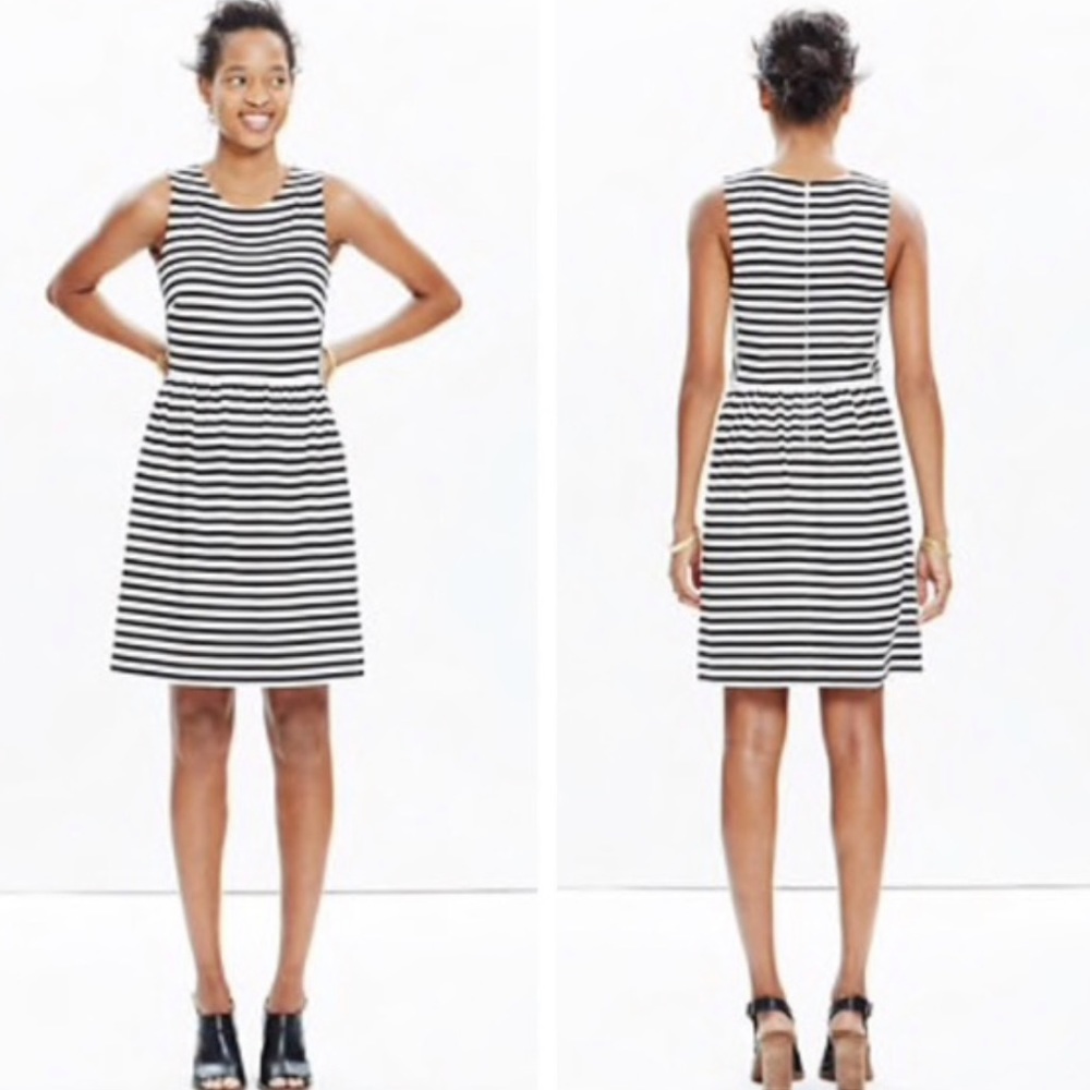 NWOT Madewell Black and White Striped Afternoon Dress with pockets Size M